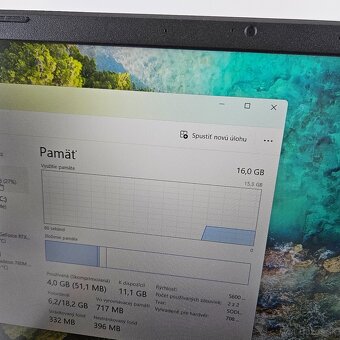 Acer Nitro V 16 - Ryzen 7 8845HS / 16GB / GeForce RTX 4060 - 9