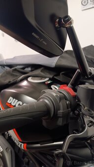 Ducati monster 821 - 9