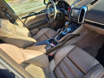 Porsche cayenn 3.6 - 9