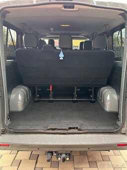 Opel vivaro - 9
