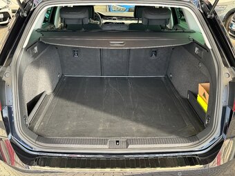 Volkswagen Passat Variant 2.0 TDI EVO Business DSG - 9
