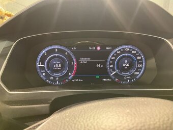 Volkswagen Tiguan 2.0 TDI 4x4 DSG Highline BlueMotion - 9