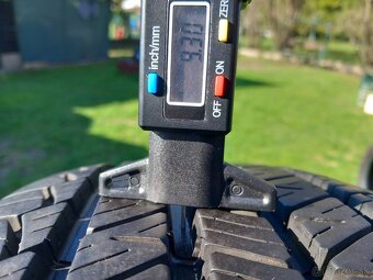 225/60 r17 celorocne pneumatiky - 9