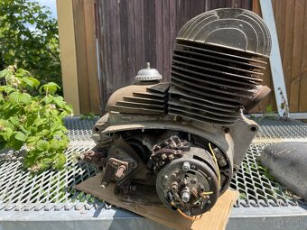 Motor Jawa 350 354 kyvacka - 9