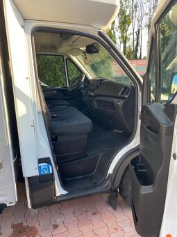 Iveco Daily 35S18 3.0L 180k 132kw E6d 10pal plachta - 9