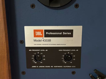 Reproduktory JBL 4333B - 9