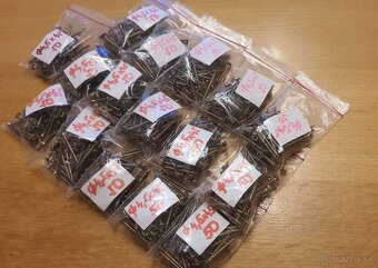 Konfirmáty, spojovačky, podpery, skrutky do dreva. - 9