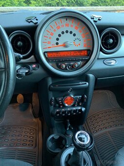 Mini Cooper One R56 1,6 72kW - 9