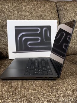 MacBook Pro 14" M3 PRO SK 2023 Vesmírne čierny - 9