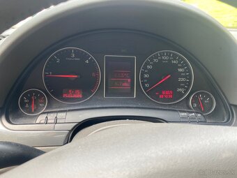 Audi A4 B6 1.9 TDI 96kW sedan - 9