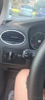 Ford Focus 1.8 - 9