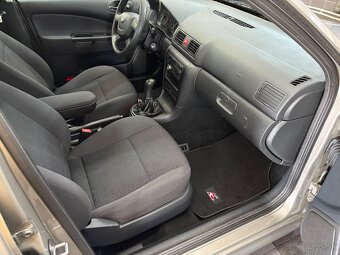 Škoda Octavia - 9