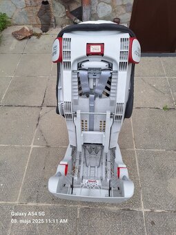 Predam autosedacku Britax - 9