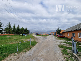 Admin.budovy + sklady, 65 ár.pozemok, k.ú. Mokrance/Moldava - 9