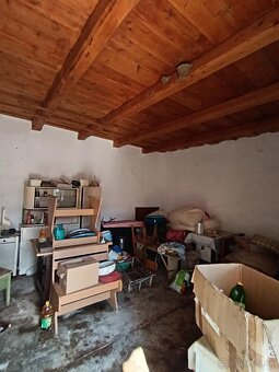 Ponúkame Vám na predaj rodinný dom v obci Mártonyi - 9