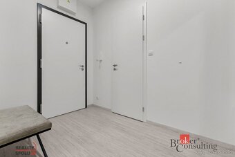 Príjemné rodinné bývanie v srdci Jégeho Aleje s parkovaním / - 9