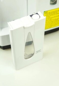 Kyslíkový koncentrátor - NOVÝ s 2 ROČNOU ZÁRUKOU - 9