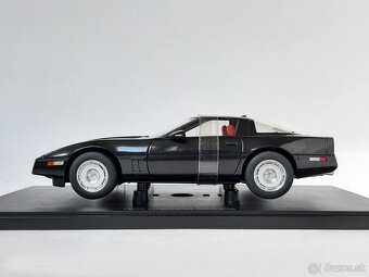 1:18 - Chevrolet Corvette / C4 (1986) - AUTOart - 1:18 - 9