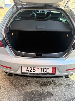 Predám Alfa Romeo 159 - 9