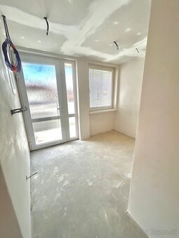 Na predaj - APARTMÁN s vlastnou záhradou v RD - 9
