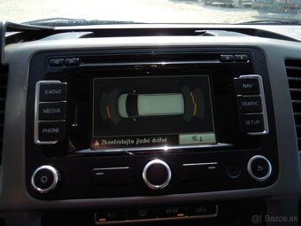 Volkswagen Multivan, 2.0TDi MULTIVAN - 103KW - 9