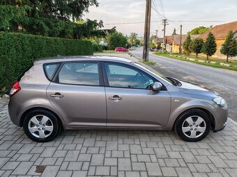 Kia Ceed 1.6 16V Benzín Facelift - 9