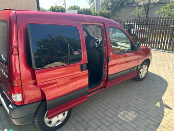 Citroen berlingo 1,4 benzín - 9