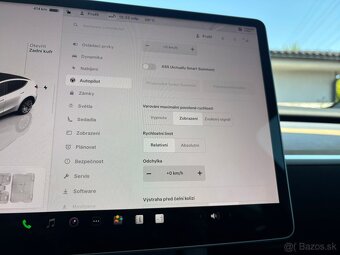Tesla model Y 75kwh Long Range AWD - 9