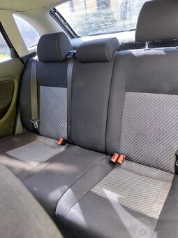 Predám Seat Ibiza 1,4 benzín 2007 - 9