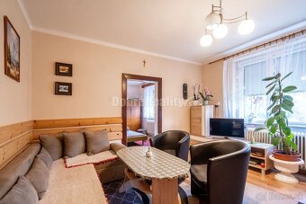 PREDAJ: Poctivý rodinný dom s prístavbou na konci ulice, 330 - 9