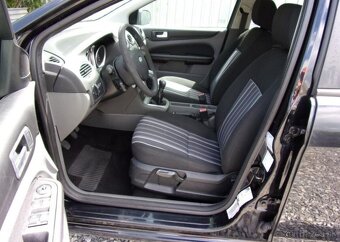 Ford Focus 1.6i 74kW 193 000KM TAŽNÉ ZAŘ. benzín manuál - 9