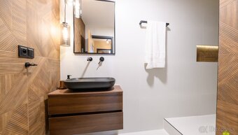 DIZAJNOVÝ 3 IZBOVÝ BYT UL. STAVBÁROV PRIEVIDZA - 9