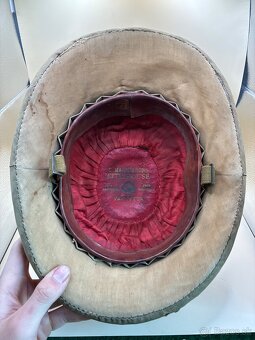 Tropická helma (Pith Helmet) – C. Magri & Sons, - 9