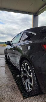 Opel Astra J OPC - 9