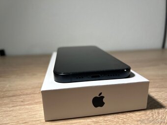 Apple iPhone 13 128 GB, 100% batéria - 9