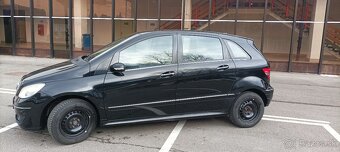 Mercedes B150 - 9