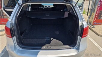 Predám VW Passat 1,6 TDI, B7, r.v. 2012, kombi - 9