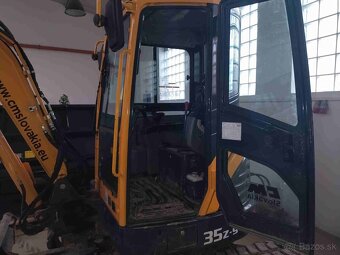 3,9 t bager Hyundai R35Z-9AK. - Akcia - 9
