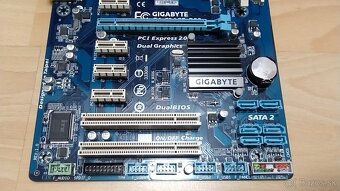 Predám základnú dosku Gigabyte GA-F2A55-DS3 - 9