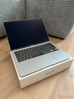 Apple Macbook Air M1 128GB - 9