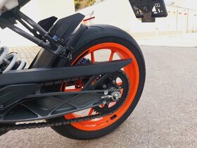 KTM 390 DUKE ABS SUPERMOTO 2018, naj. 12000 km - 9