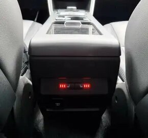 Land rover Discovery Šport SE 2,0TD4 132kw 4×4A/T - 9