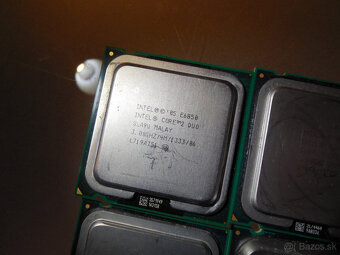 procesory 775 p4 celeron core2 quad core a jeden 771 - 9