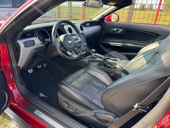 Ford Mustang - 9