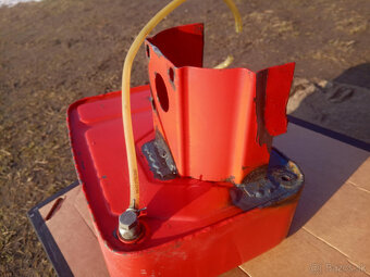 palivova nádrž a štartér Vari - 9