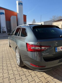 ŠKODA SUPERB 3 L&K 2.0TDi DSG - 9