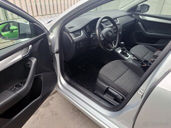 Škoda Octavia Combi 3 1,6TDI DSG - 9