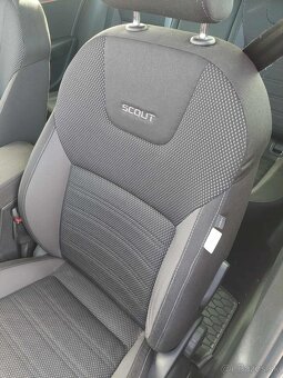 Skoda Octavia Scout 2.0 TDI - 9