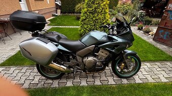 Honda CBF 1000A - 9