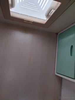 Predám karavan  pre 4 osoby  ( rýchlosť 100 KM/h )vTP - 9